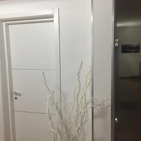 Bed Happy Nocleg ze śniadaniem 4*