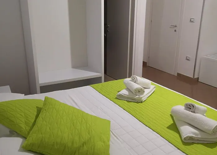 Bed Happy 4*